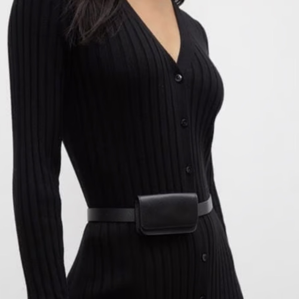 Club Monaco Black 100% Cow Leather Purse Belt Women’s Size Medium
